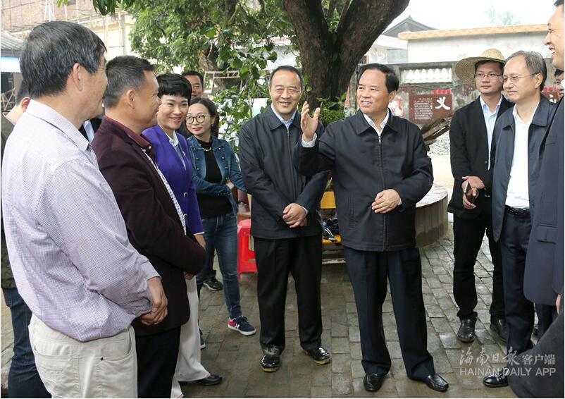 刘赐贵：把博鳌小镇打造成海南实施乡村振兴战略的样板